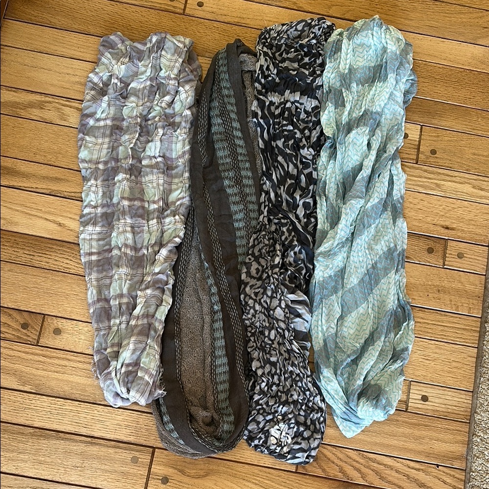Set of 4 Patterned Infinity Scarves